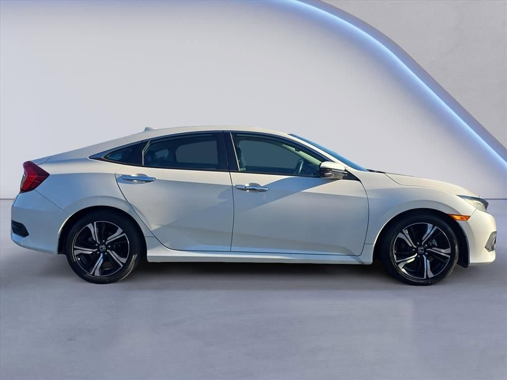 Used 2017 Honda Civic Touring image 6