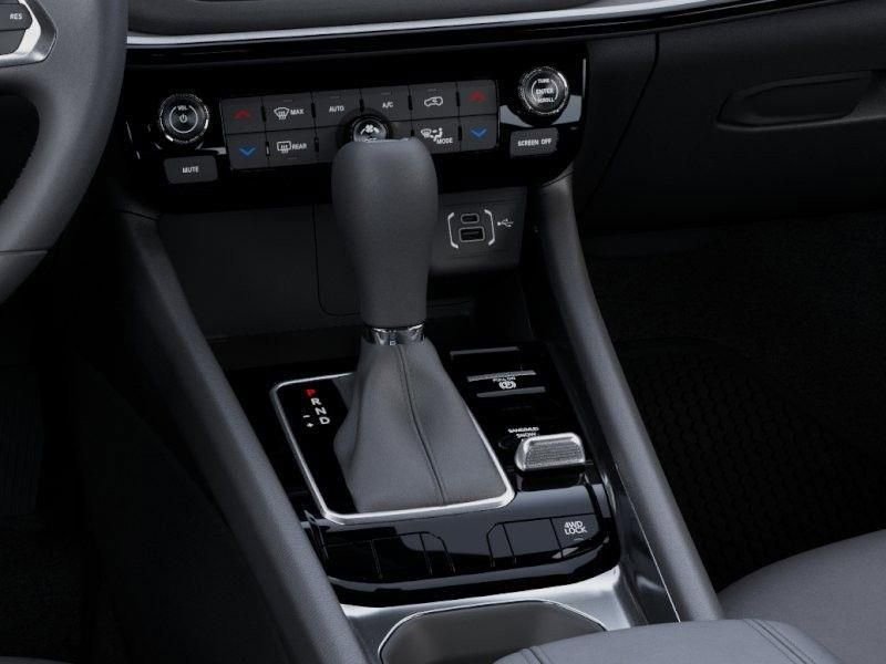 Certified 2025 Jeep Compass Latitude w/ Sun & Sound Group image 24