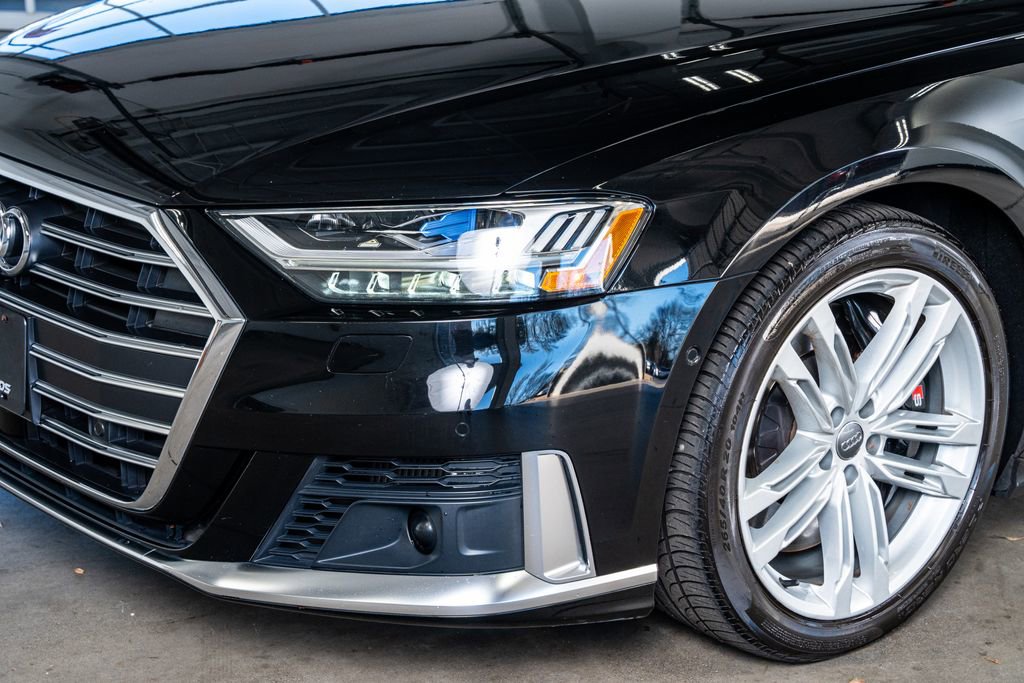 Used 2020 Audi S8 L image 12