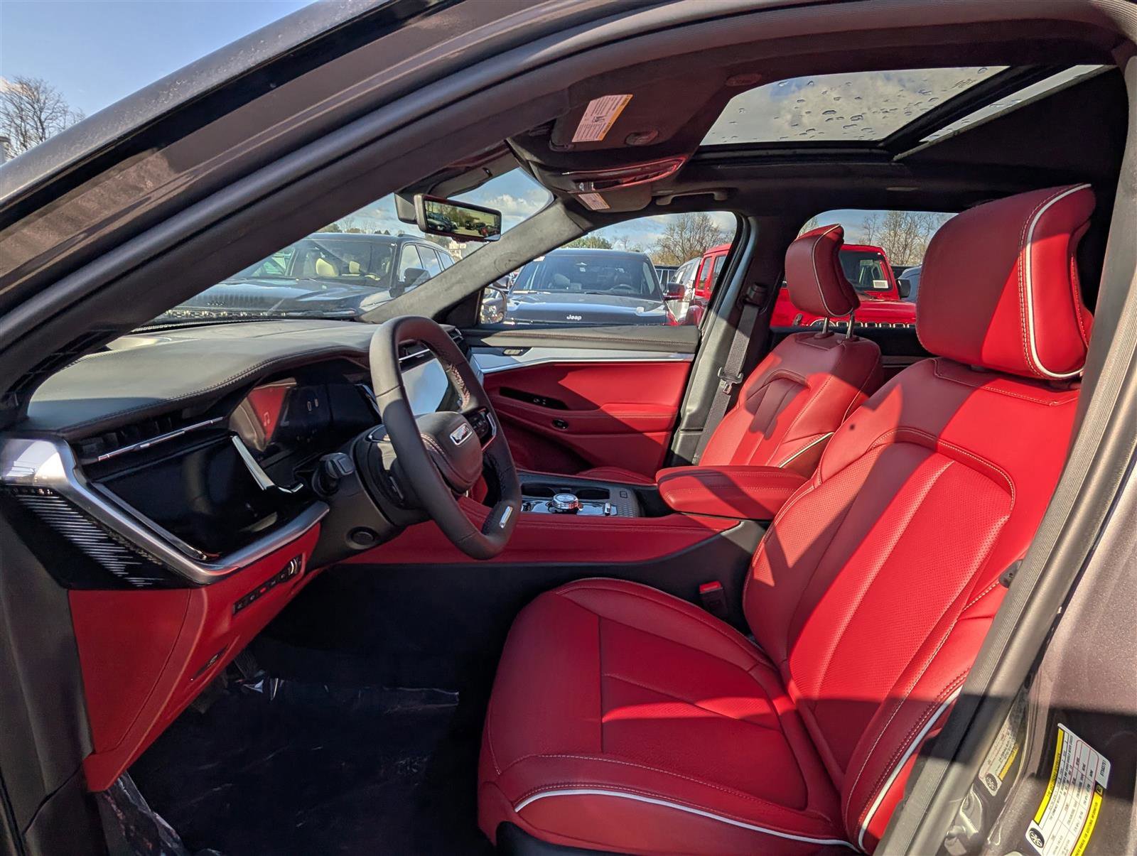 New 2025 Jeep Wagoneer S Launch Edition image 10