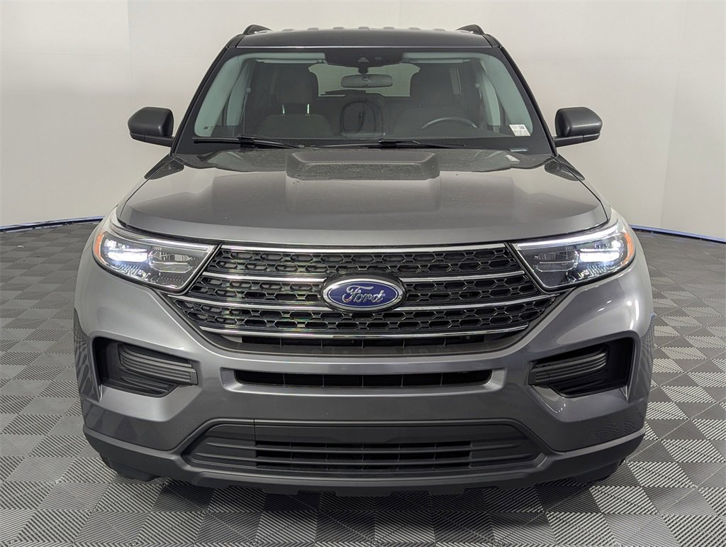 Used 2024 Ford Explorer XLT image 10