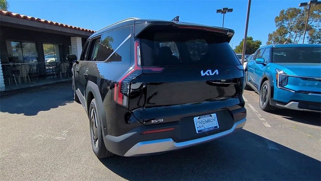 New 2026 Kia EV9 GT-Line image 9