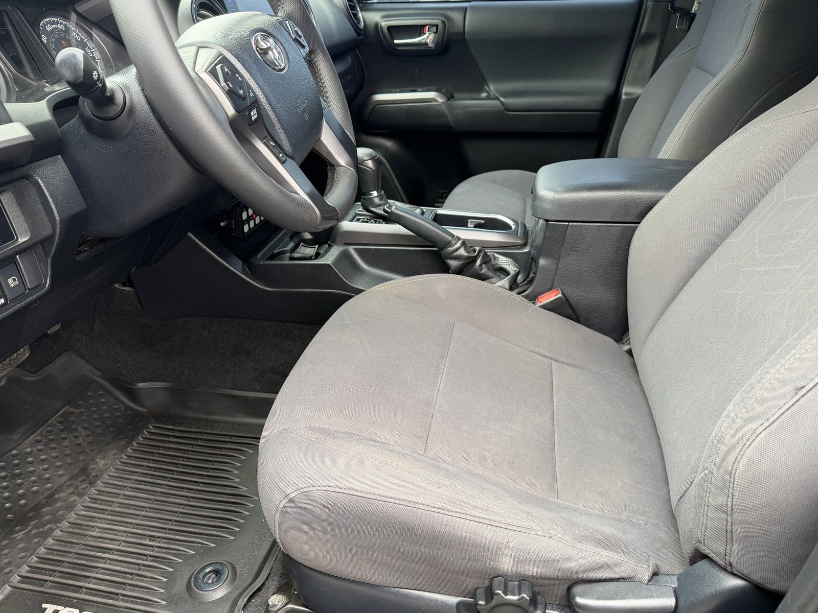 Used 2019 Toyota Tacoma TRD Sport w/ Technology Package RWD image 15
