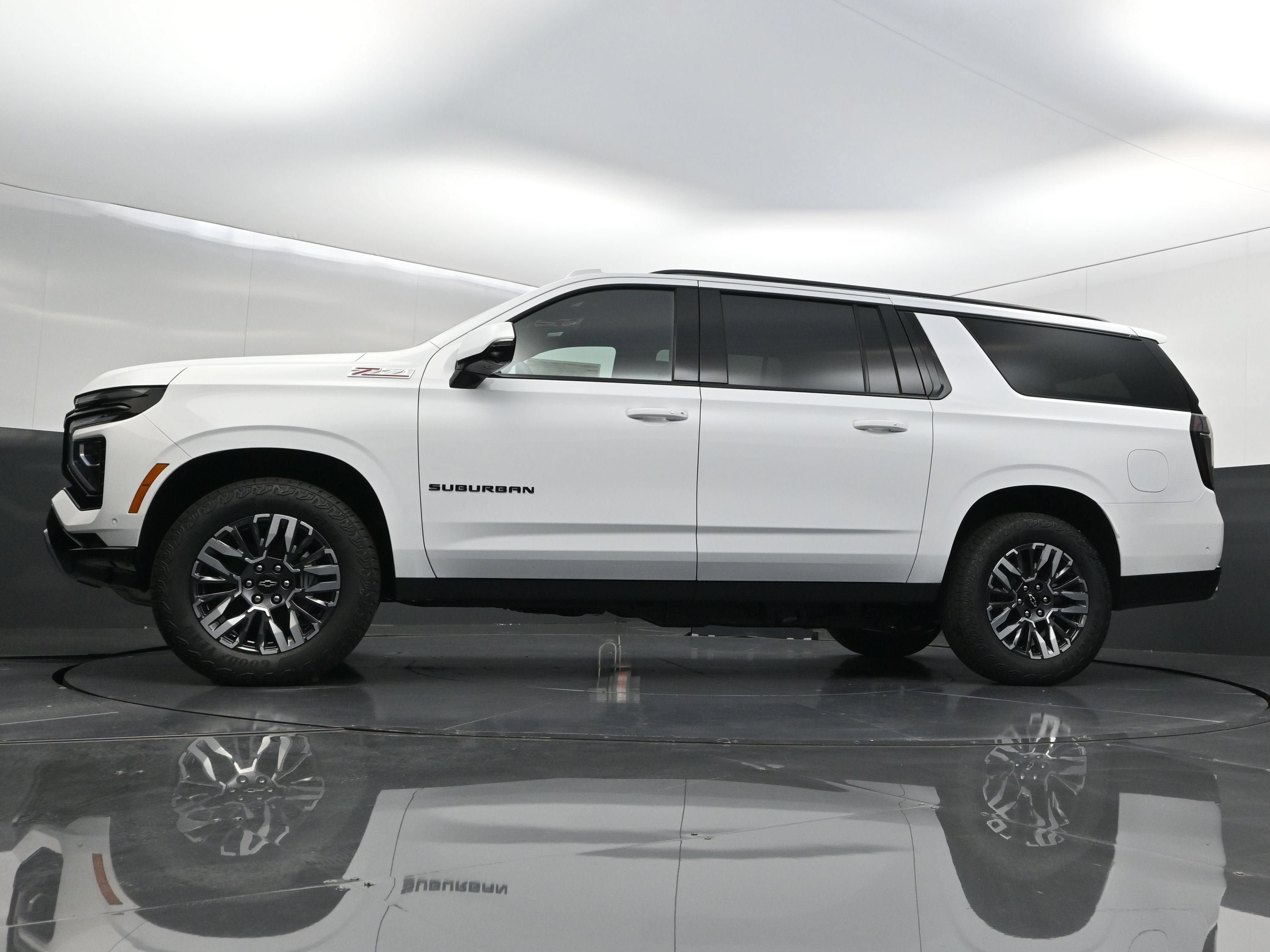 New 2026 Chevrolet Suburban Z71 w/ Z71 Off-Road Package AWD/4WD image 45