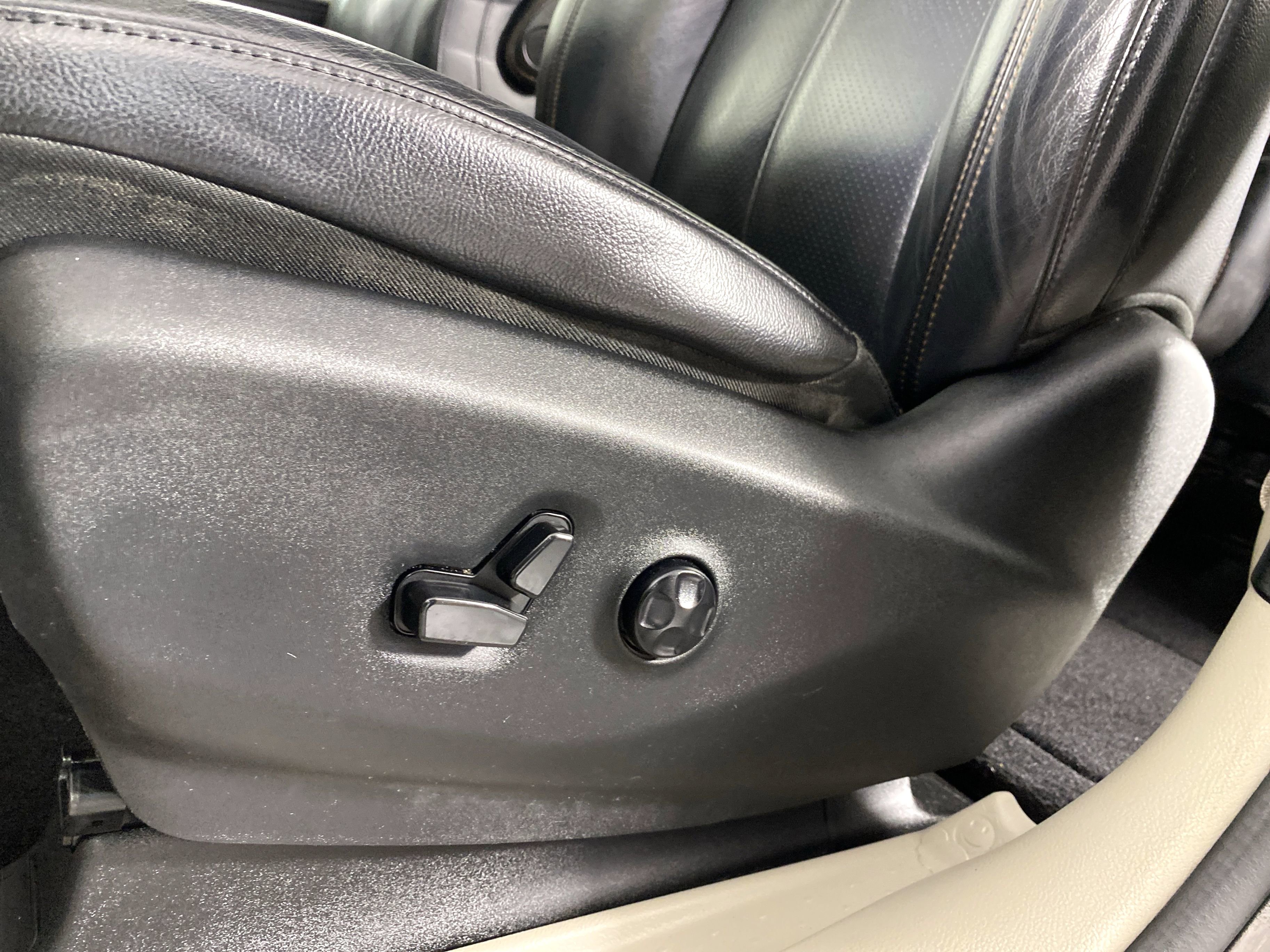 Used 2017 Chrysler Pacifica Touring-L Plus image 17