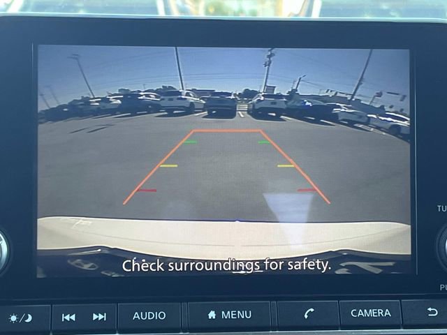 Used 2025 Nissan Rogue S FWD image 32
