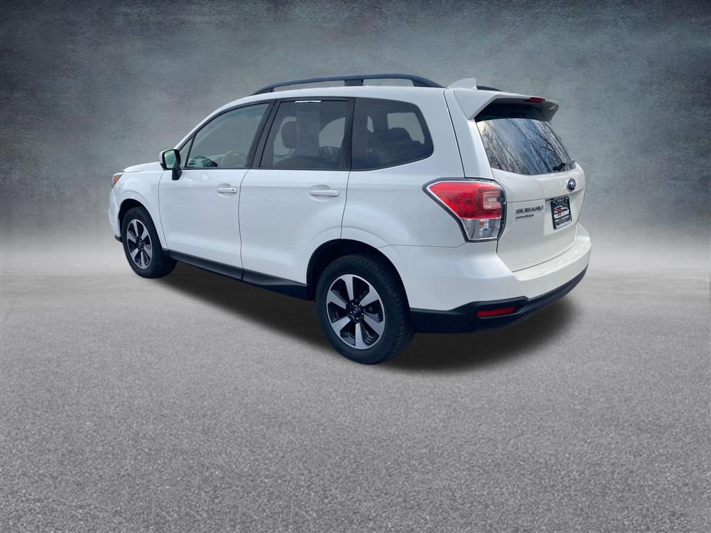 Used 2018 Subaru Forester 2.5i Premium AWD/4WD image 3