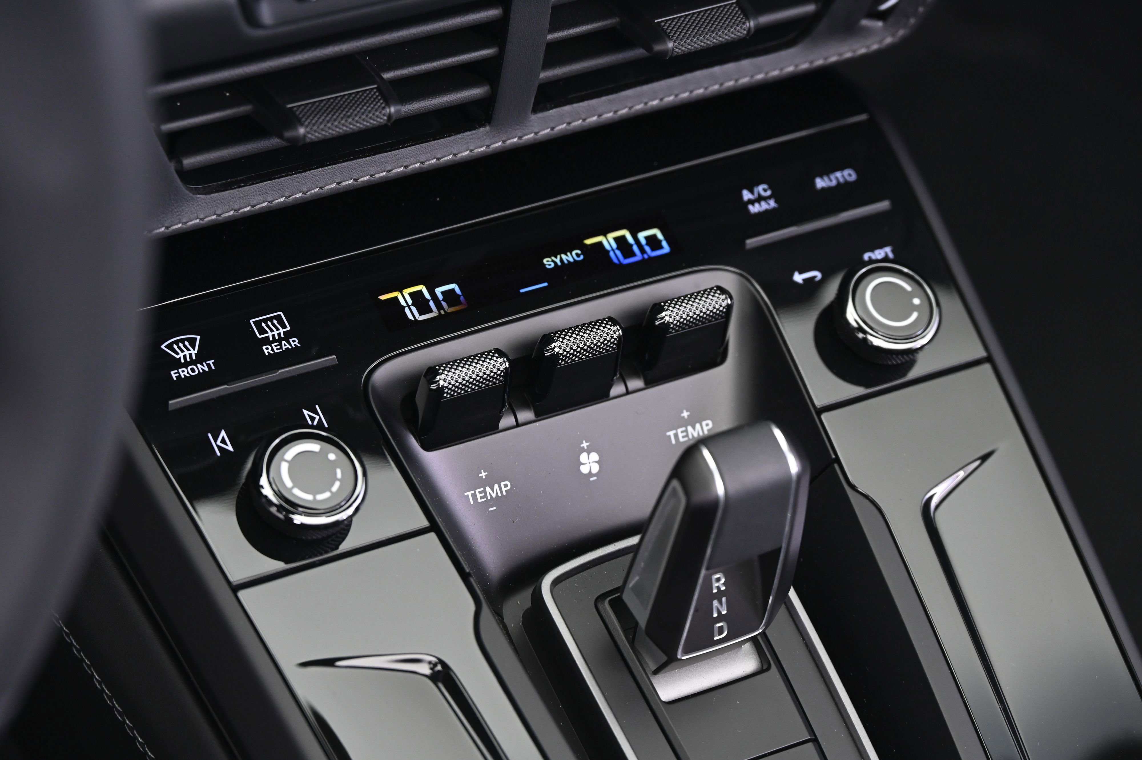 Certified 2026 Porsche 911 GTS image 37