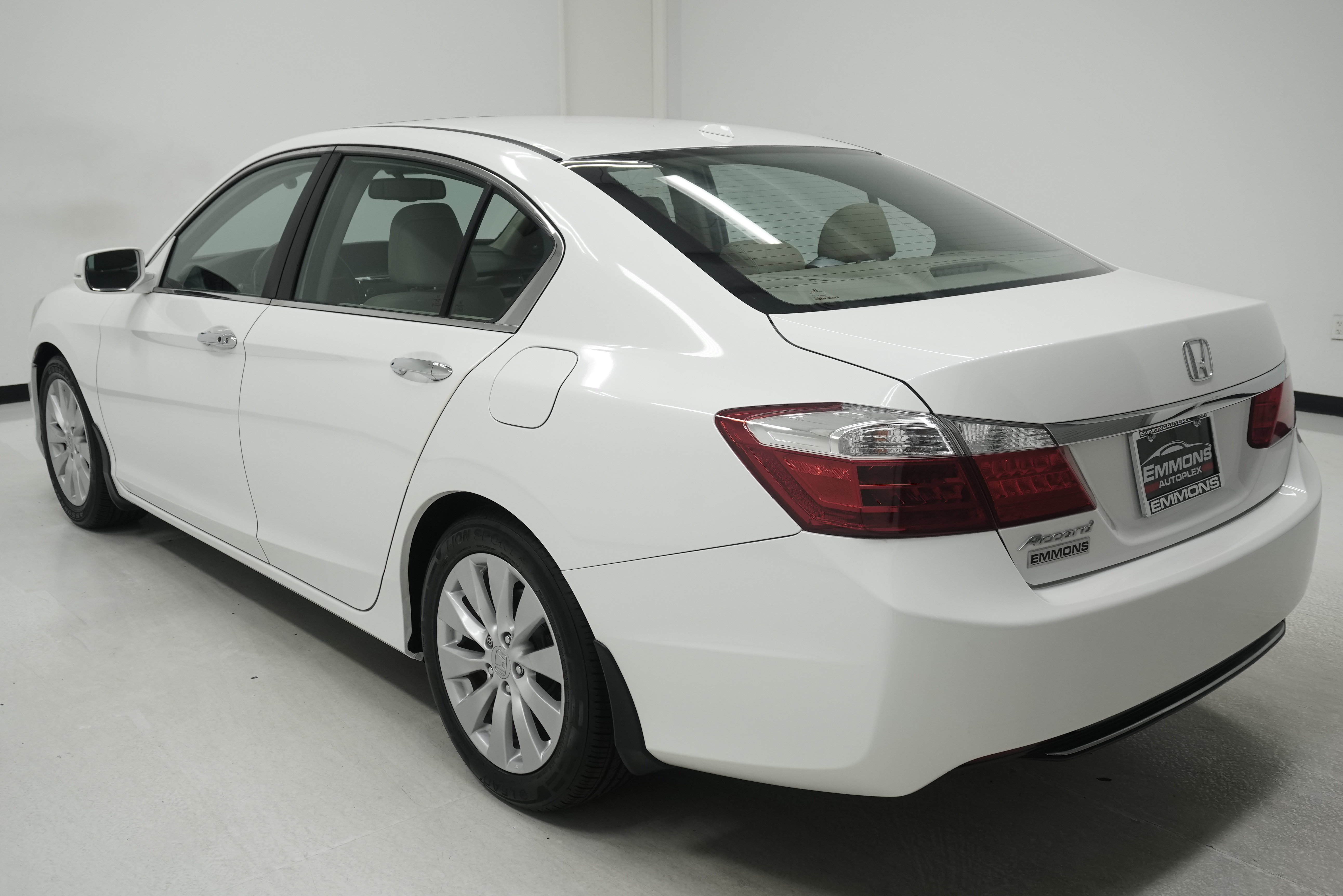 Used 2014 Honda Accord EX-L image 6