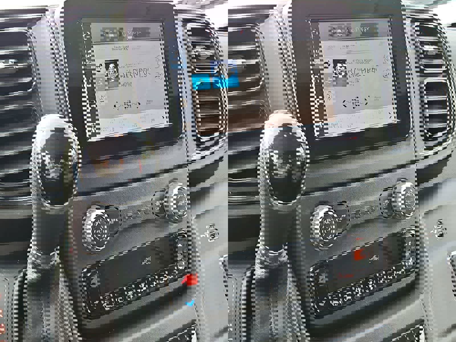 Used 2023 RAM ProMaster 3500 w/ Driver Convenience Group image 26