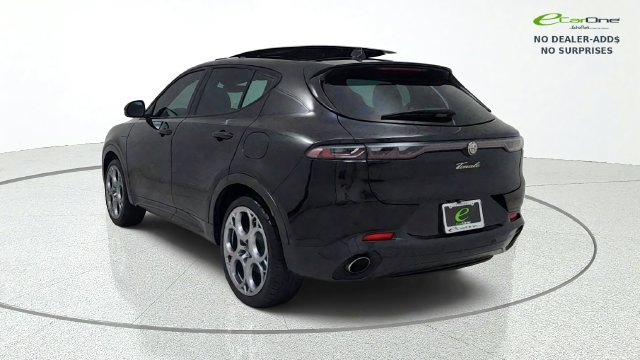 Used 2024 Alfa Romeo Tonale Veloce AWD/4WD image 6