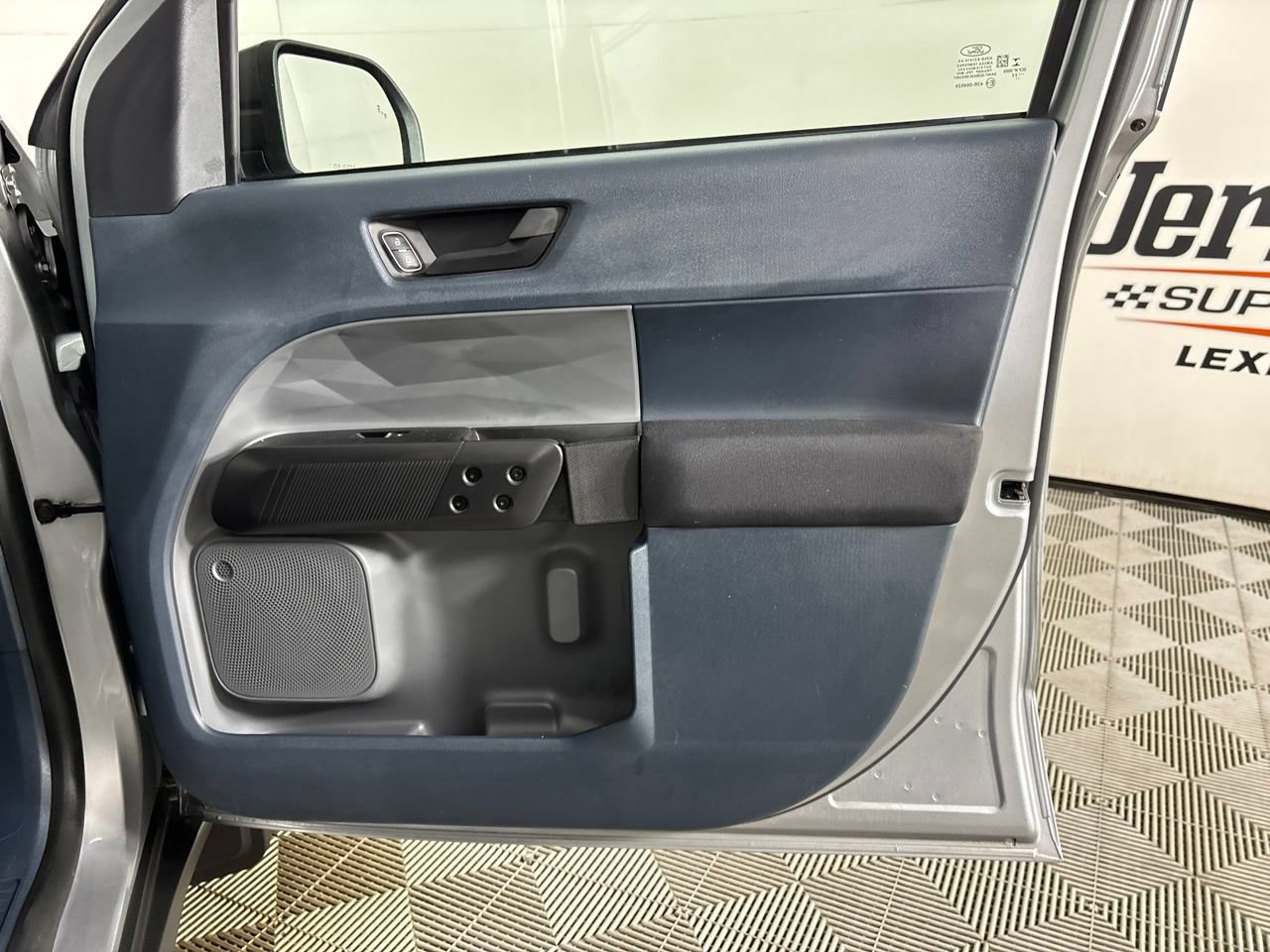 Used 2022 Ford Maverick XL FWD image 26