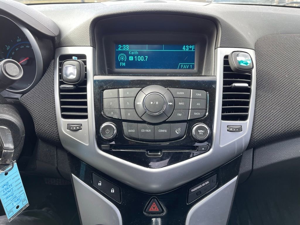 Used 2014 Chevrolet Cruze LT image 8