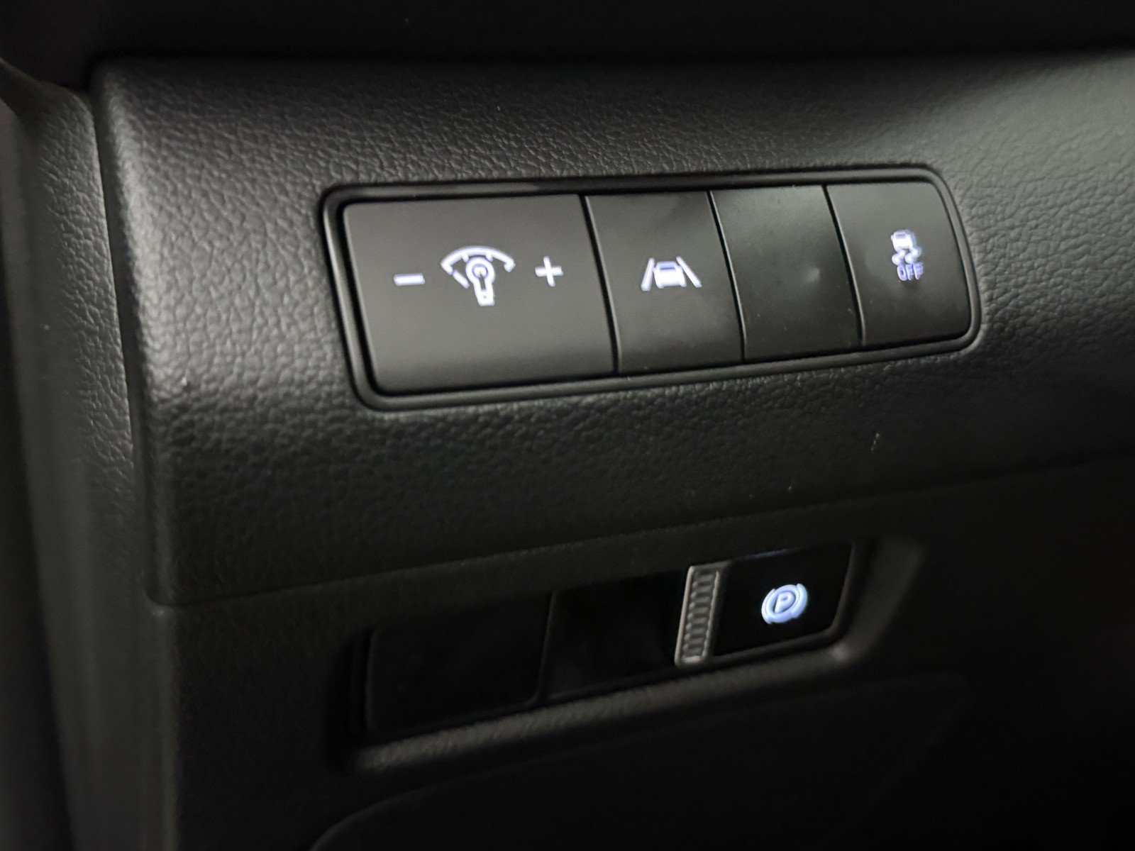 Certified 2023 Hyundai Santa Fe SE AWD/4WD image 19