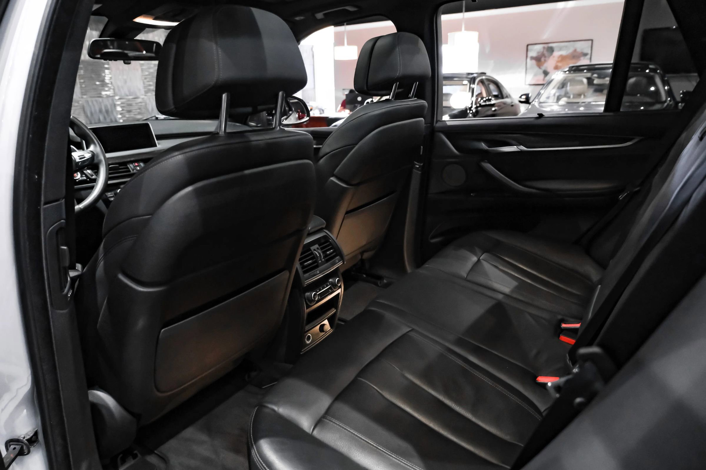 Used 2018 BMW X5 xDrive50i AWD/4WD image 38