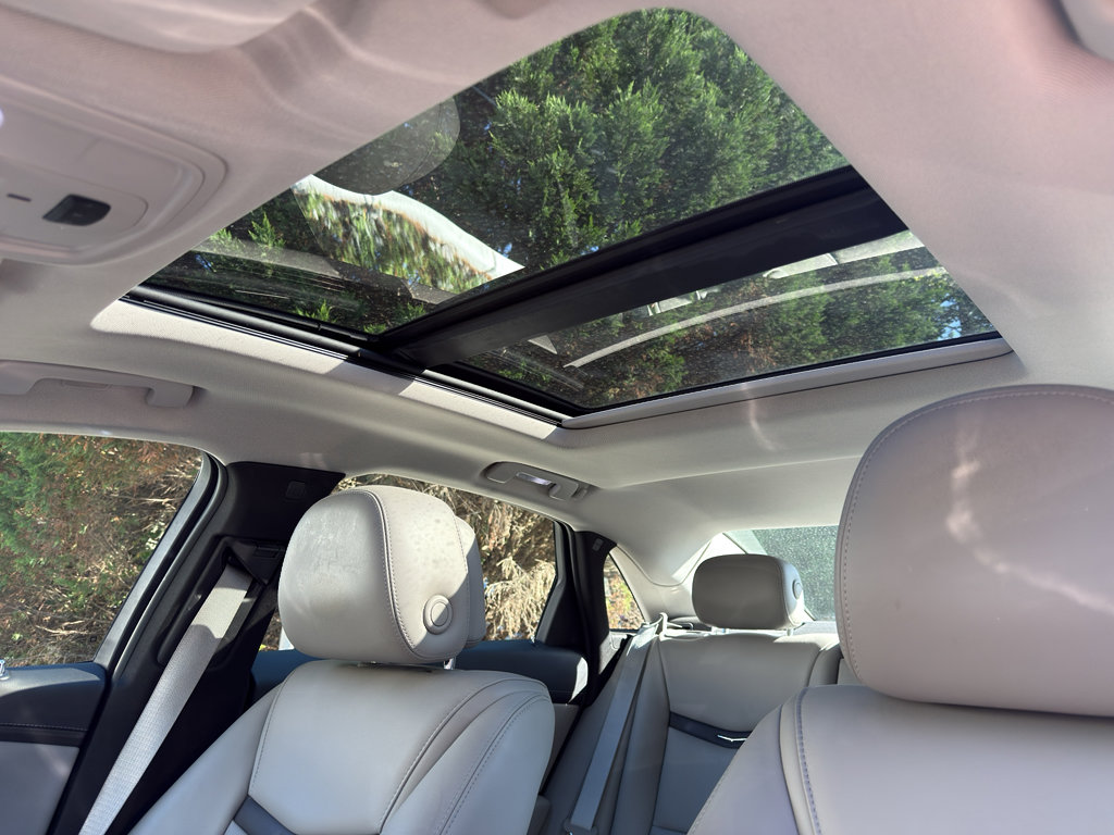 Used 2014 Cadillac XTS Luxury w/ Driver Awareness Package FWD image 11