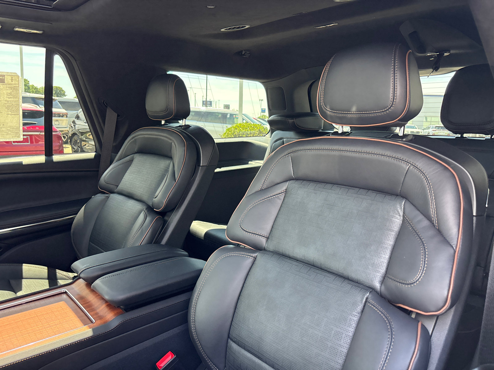 New 2026 Lincoln Navigator Black Label AWD/4WD image 26