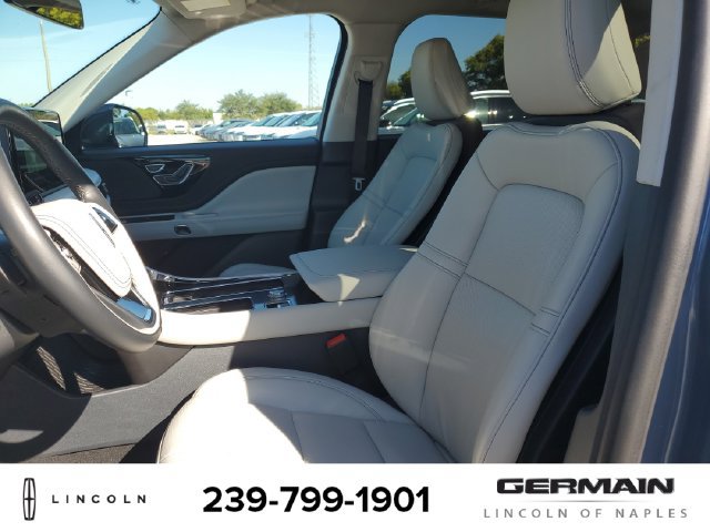 New 2026 Lincoln Aviator AWD image 18
