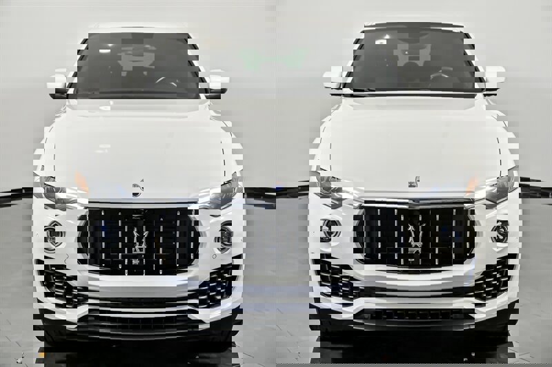 Used 2018 Maserati Levante image 4