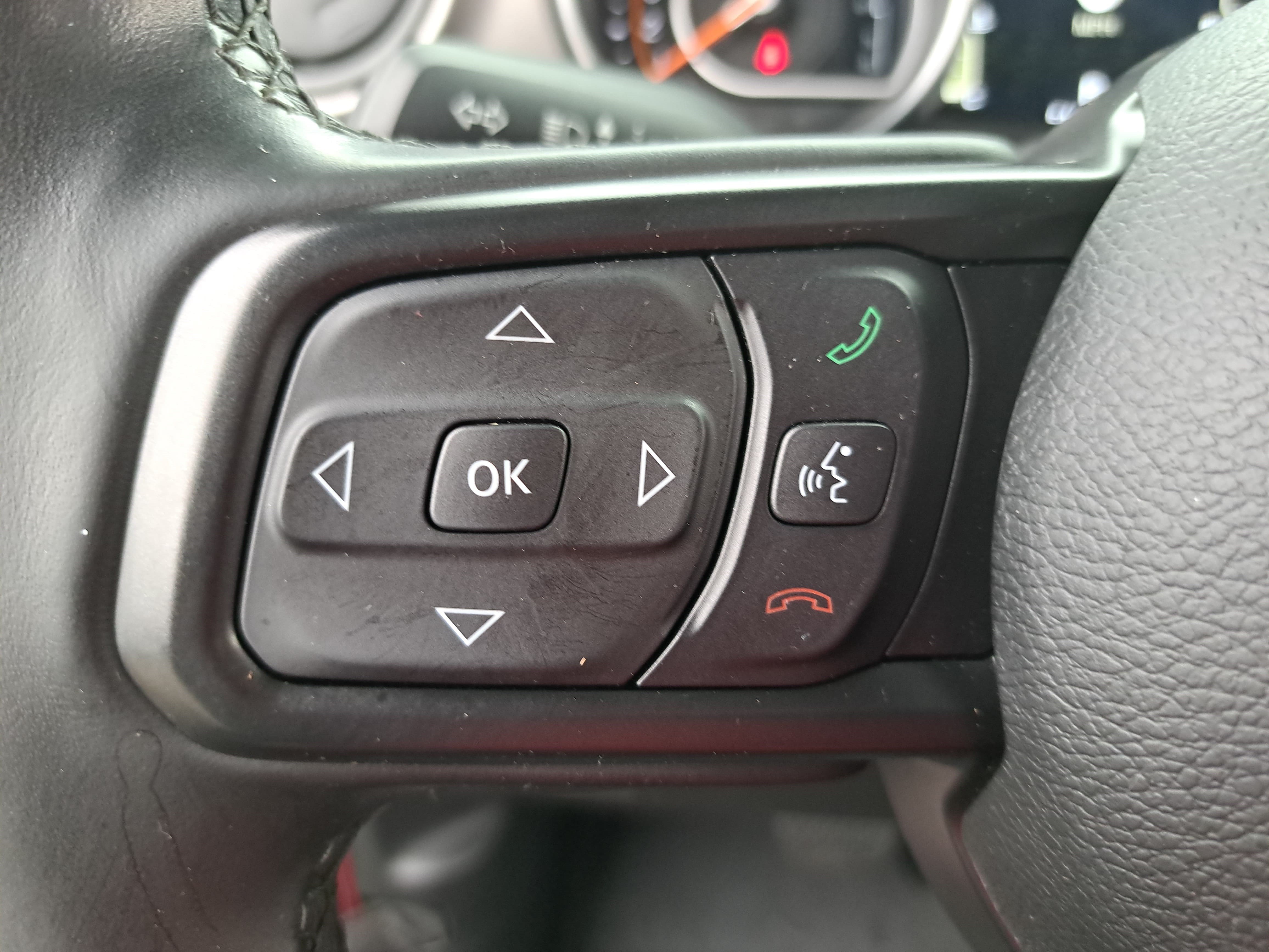 Used 2022 Jeep Gladiator Sport AWD/4WD image 15