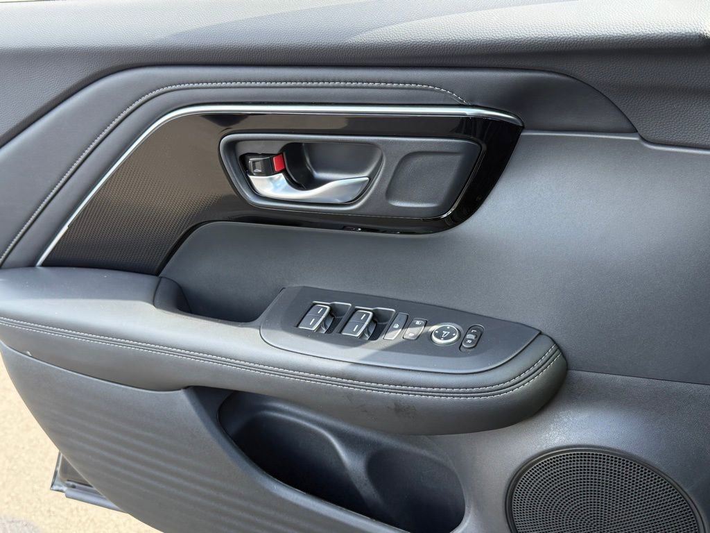 Certified 2025 Acura ADX AWD image 31