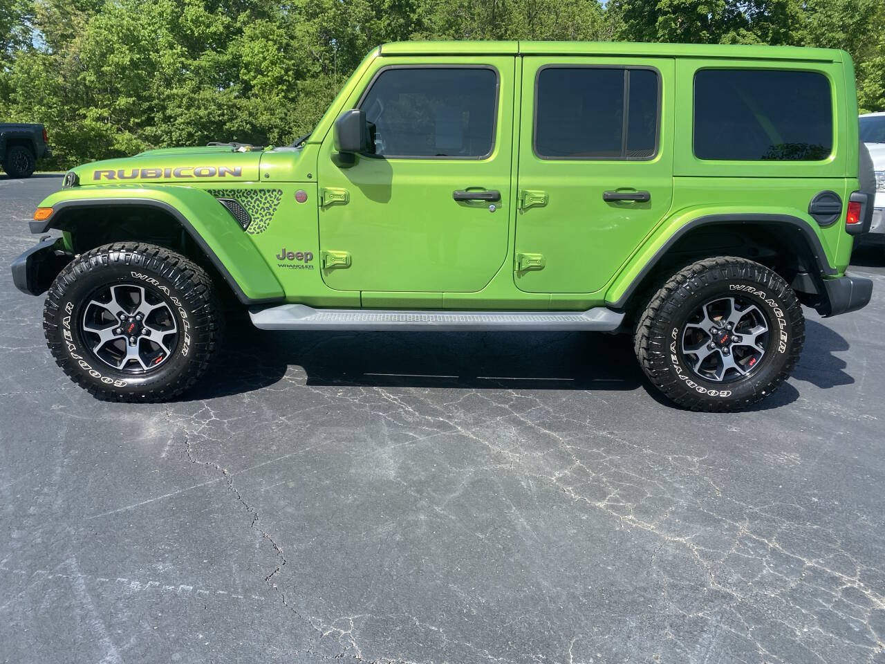 Used 2019 Jeep Wrangler Unlimited Rubicon w/ Cold Weather Group AWD/4WD image 2