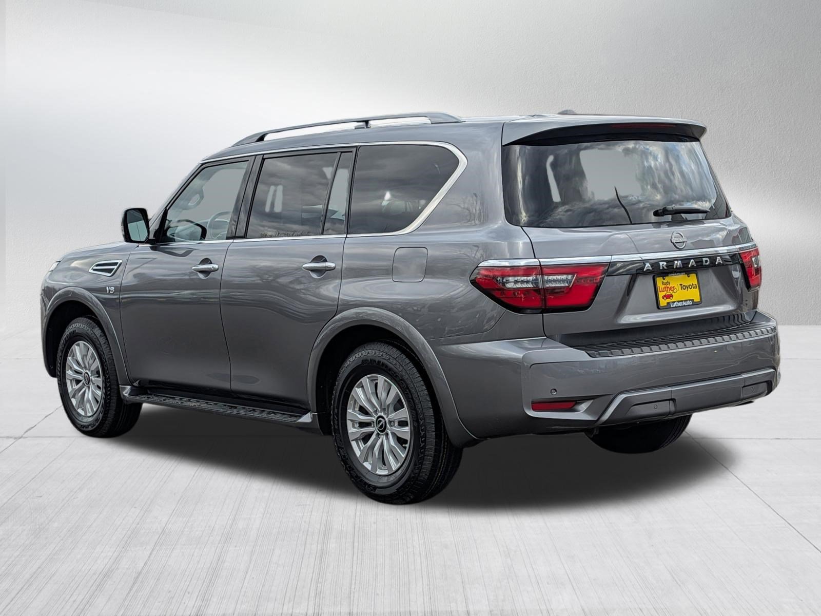 Used 2022 Nissan Armada SV w/ Cargo Package image 5