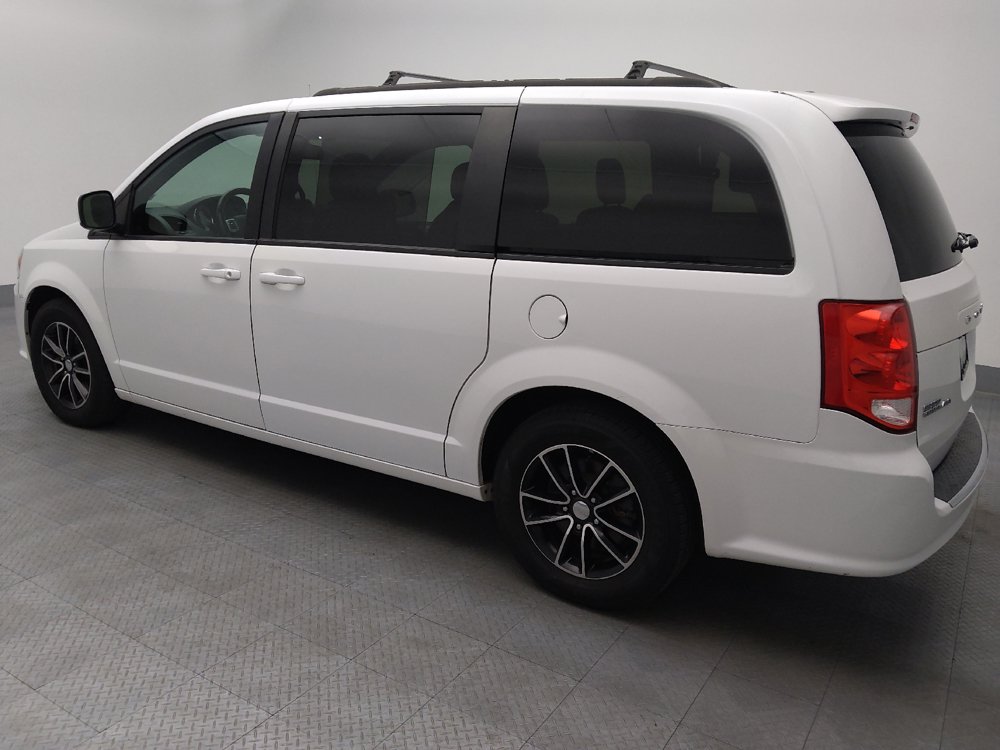 Used 2018 Dodge Grand Caravan GT FWD image 3