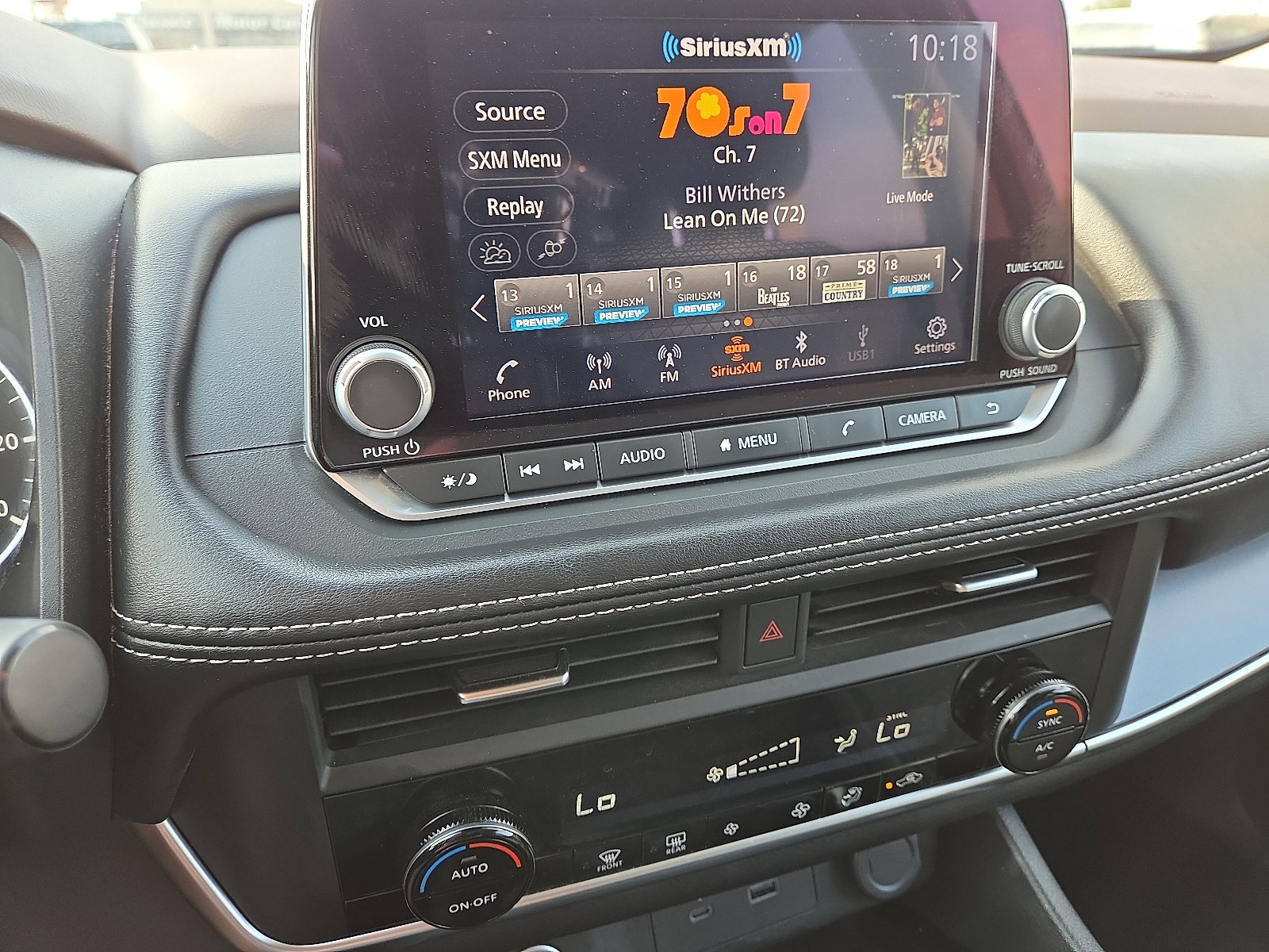 Used 2023 Nissan Rogue SV image 15