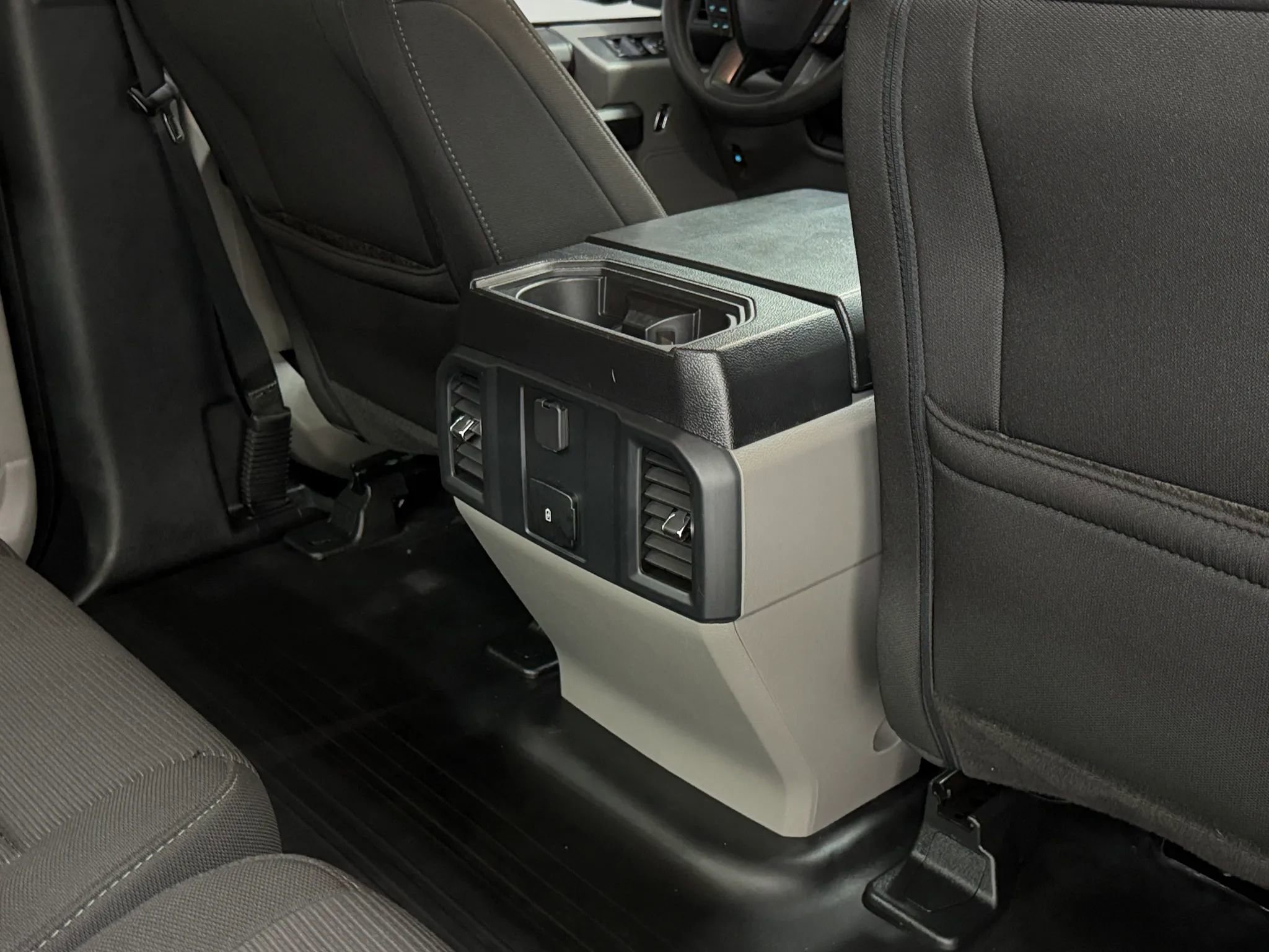 Used 2018 Ford F150 XL w/ Equipment Group 101A Mid AWD/4WD image 35