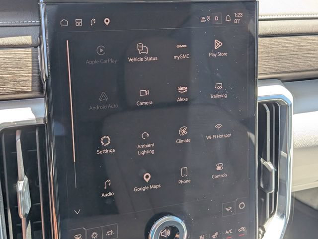 Used 2025 GMC Acadia Denali FWD image 24