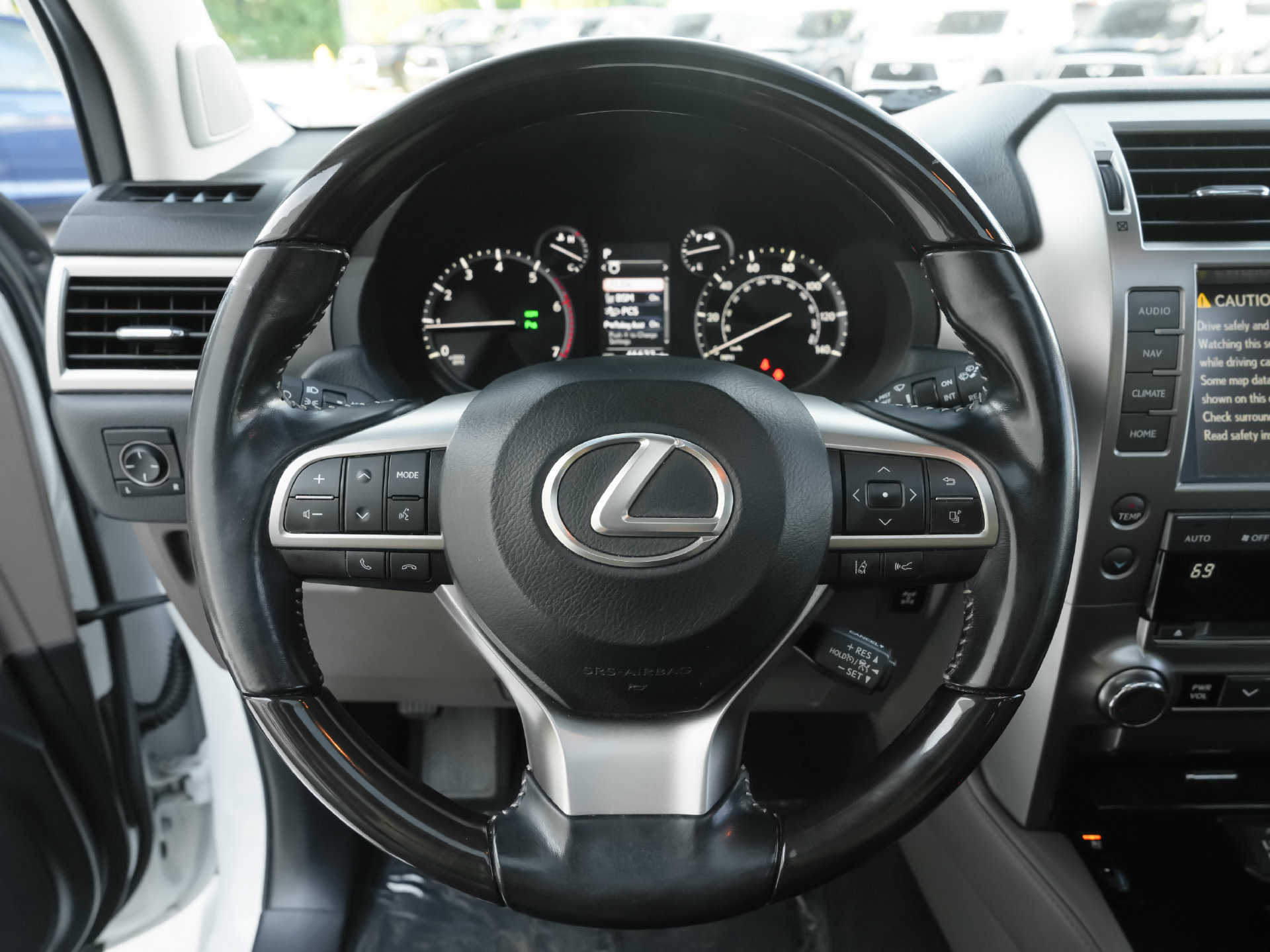 Used 2020 Lexus GX 460 Premium w/ Premium Package AWD/4WD image 9