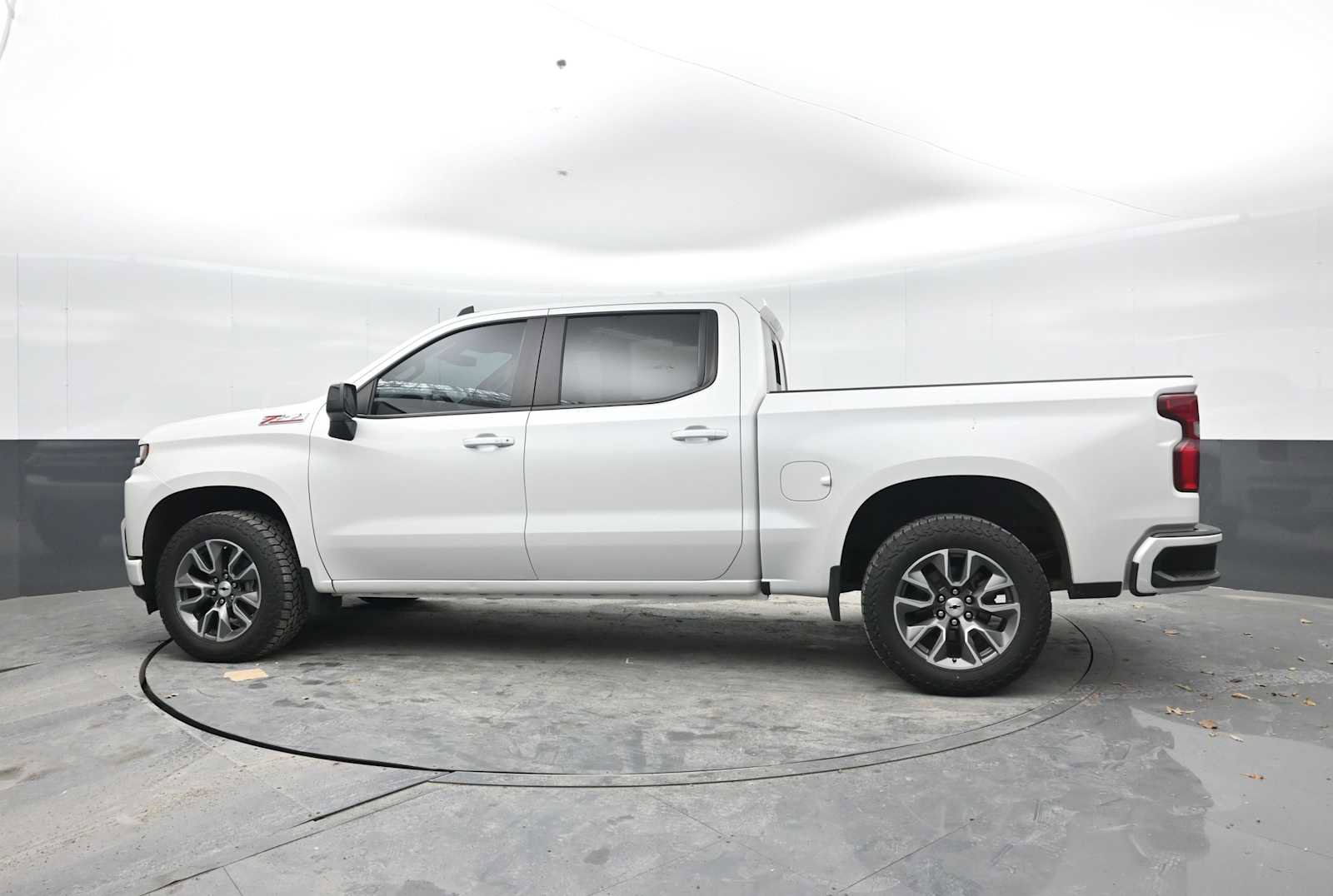 Used 2020 Chevrolet Silverado 1500 RST AWD/4WD image 3