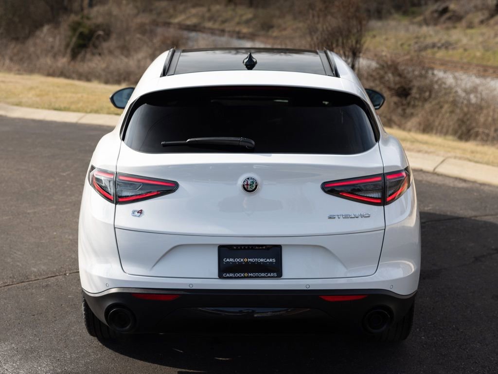 New 2026 Alfa Romeo Stelvio Sprint w/ Convenience Package AWD/4WD image 8