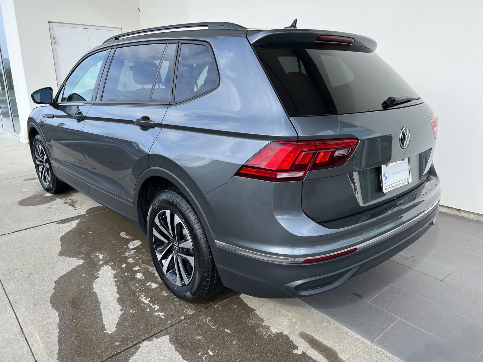 Used 2024 Volkswagen Tiguan S image 5