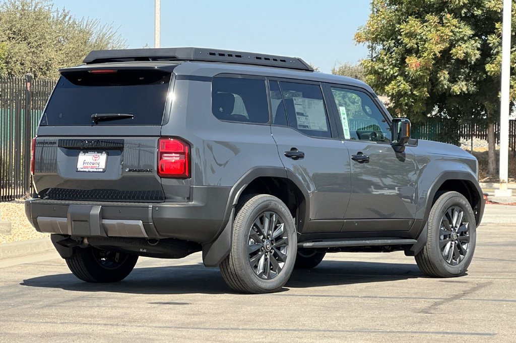 New 2027 Toyota Land Cruiser w/ Premium Package AWD/4WD image 4