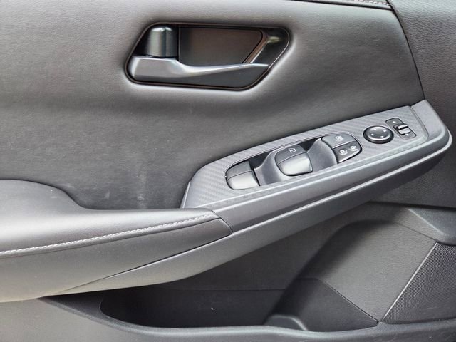 Used 2024 Nissan Sentra S FWD image 31