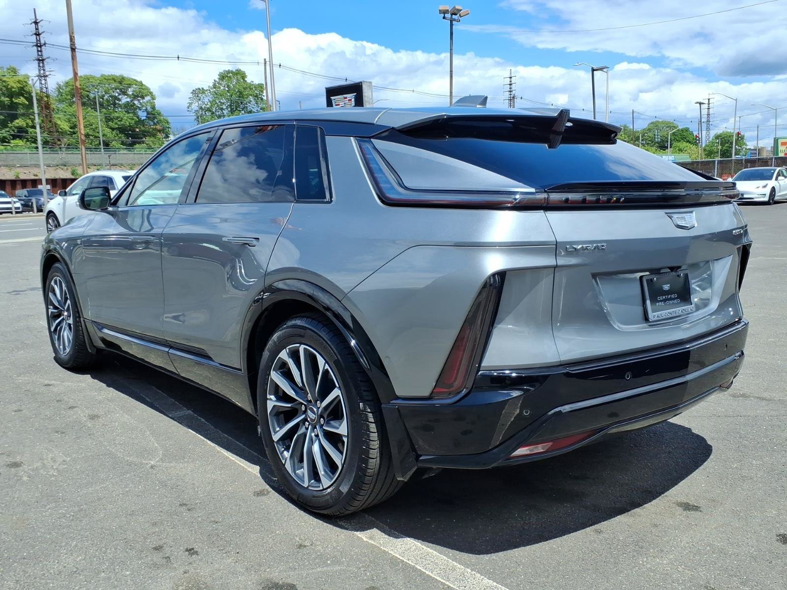Certified 2024 Cadillac Lyriq Sport w/ LPO, Floor Liner Package AWD/4WD image 7