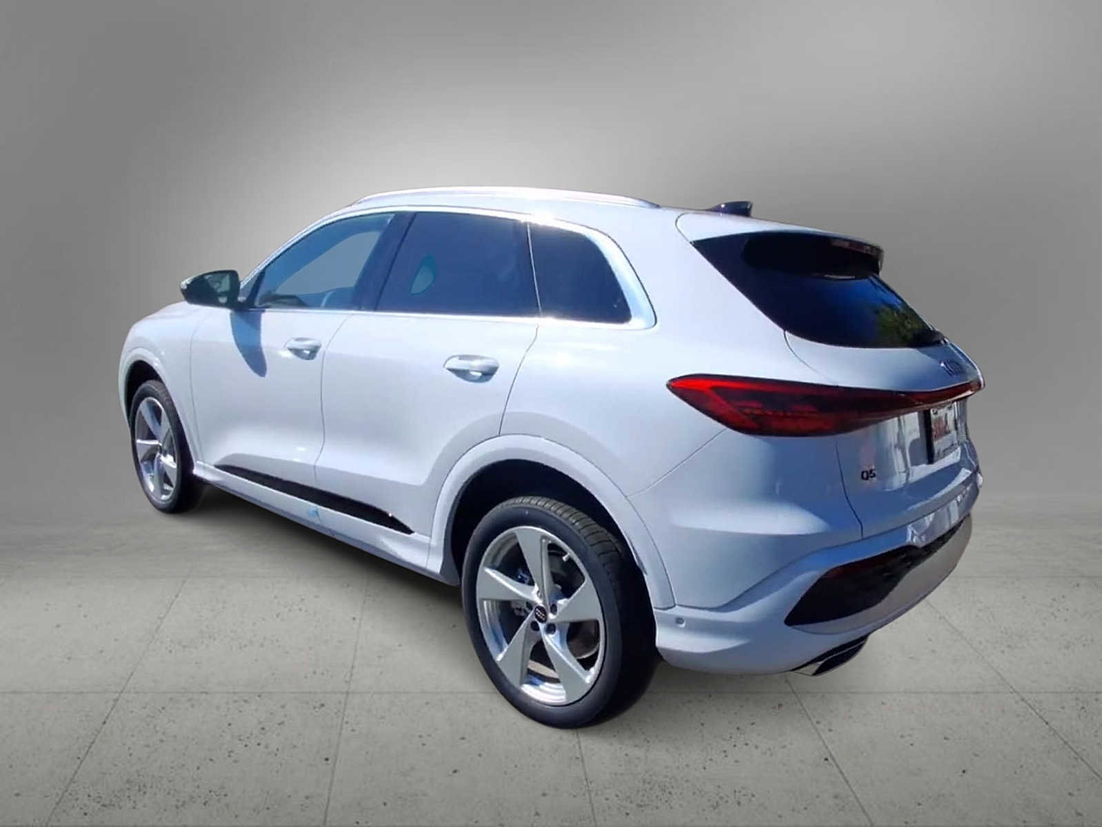 New 2025 Audi Q5 Premium Plus image 6