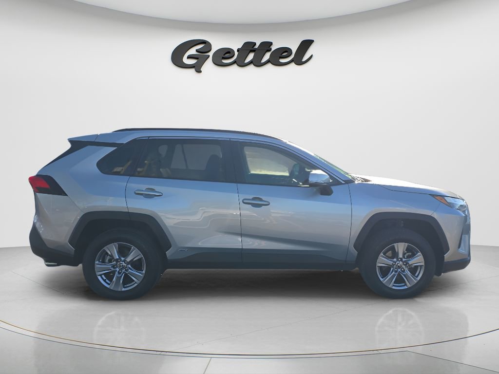 Used 2023 Toyota RAV4 XLE image 11