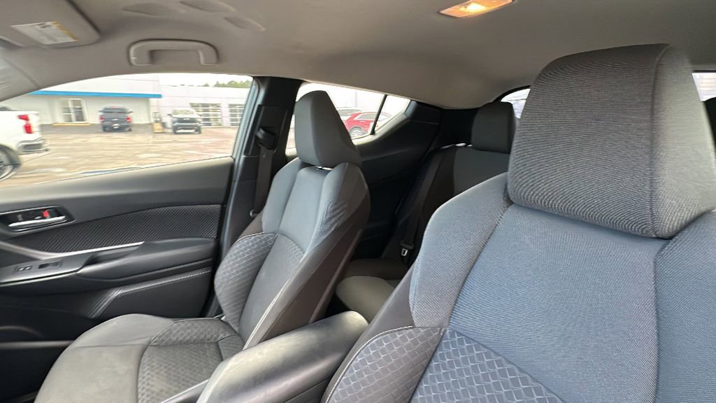 Used 2021 Toyota C-HR LE image 12