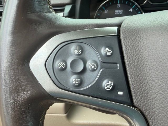 Used 2018 Chevrolet Suburban LT RWD image 19