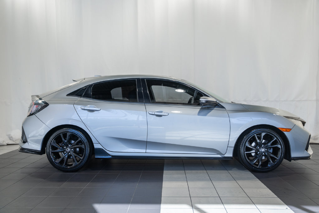 Used 2017 Honda Civic Sport Touring image 3