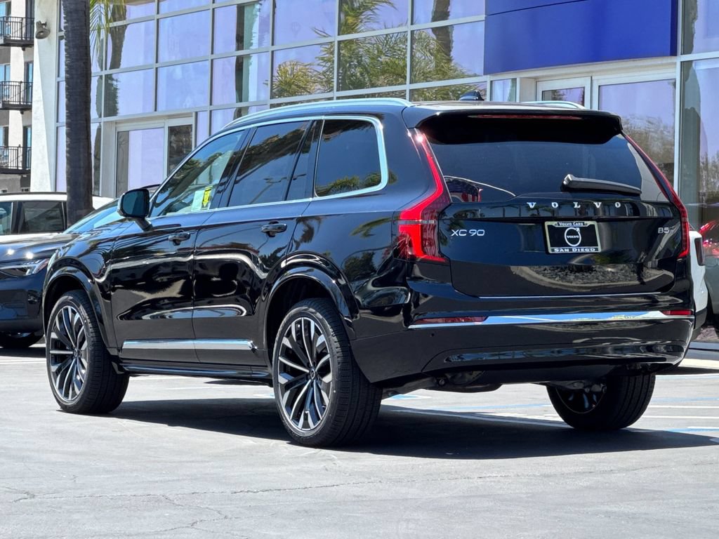 New 2026 Volvo XC90 B5 Plus AWD/4WD image 3