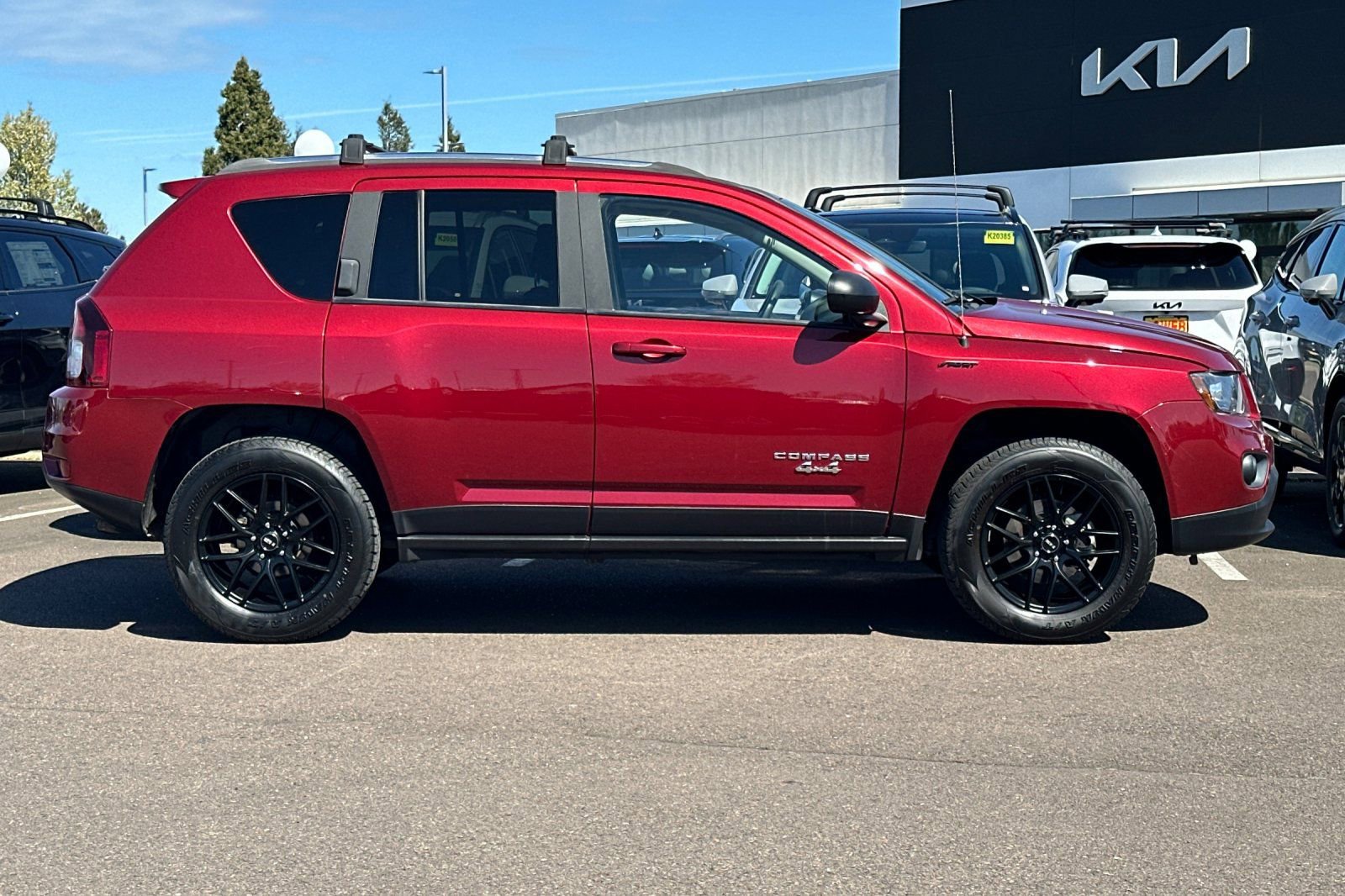 Used 2014 Jeep Compass Sport w/ Power Value Group image 3