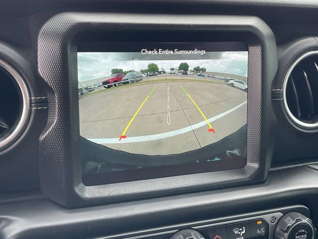 Used 2022 Jeep Wrangler Unlimited Sahara image 18