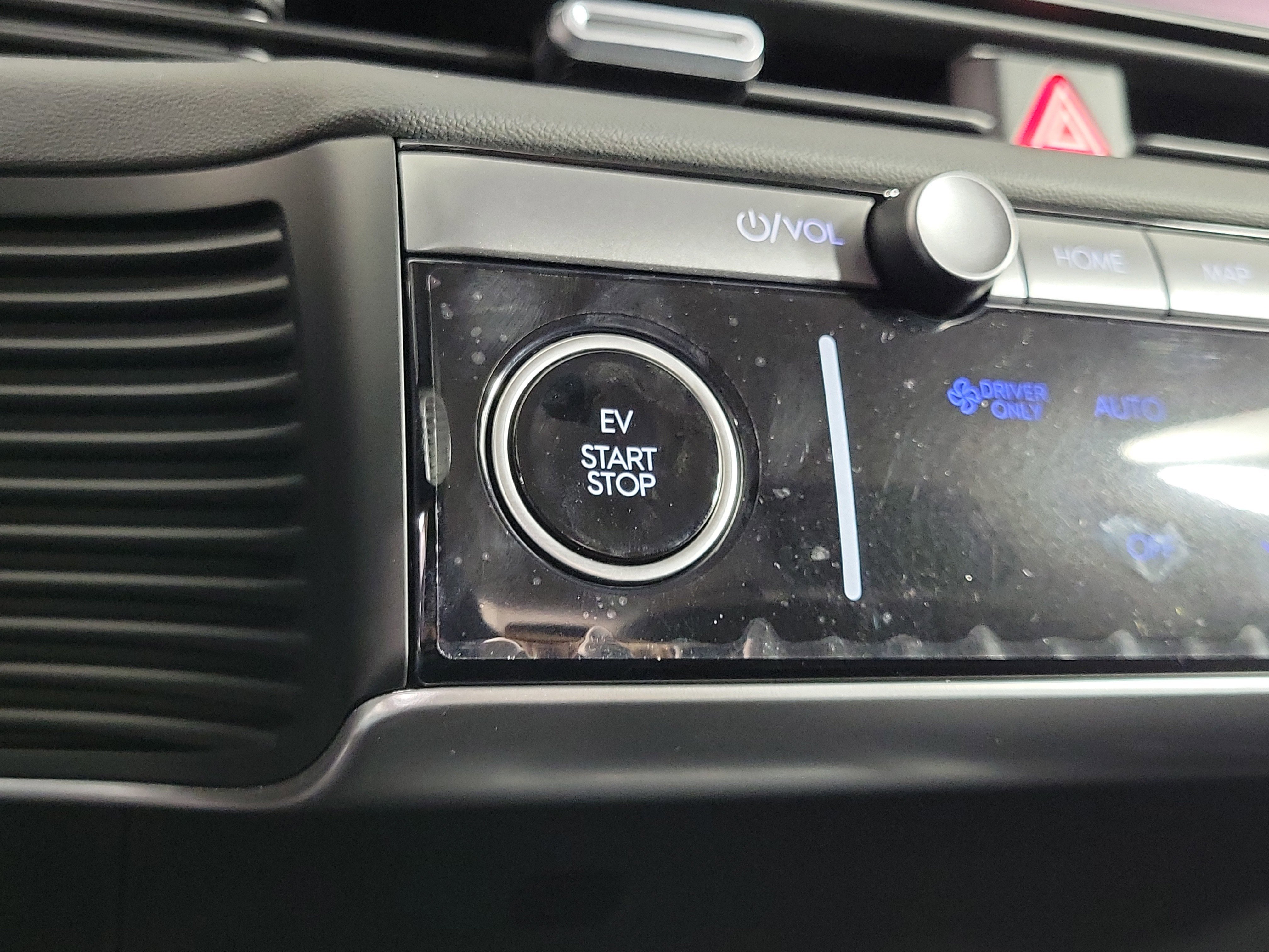 New 2026 Hyundai Ioniq 5 SE AWD/4WD image 17