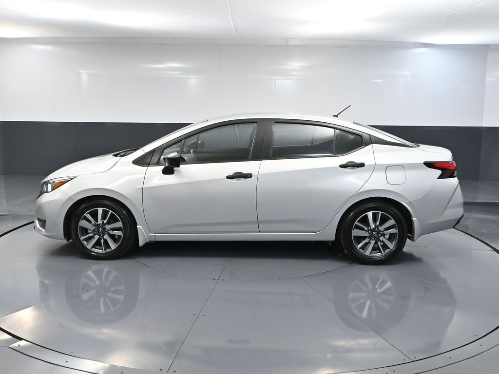 Used 2024 Nissan Versa S w/ S Plus Package image 9