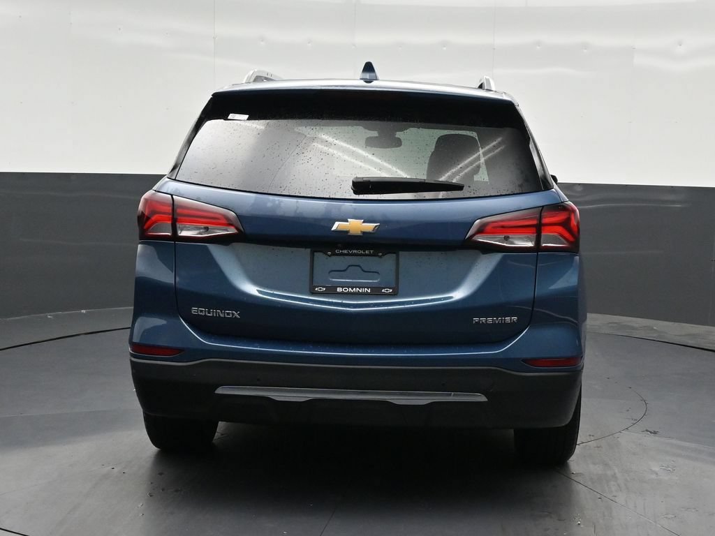 Used 2024 Chevrolet Equinox Premier FWD image 4