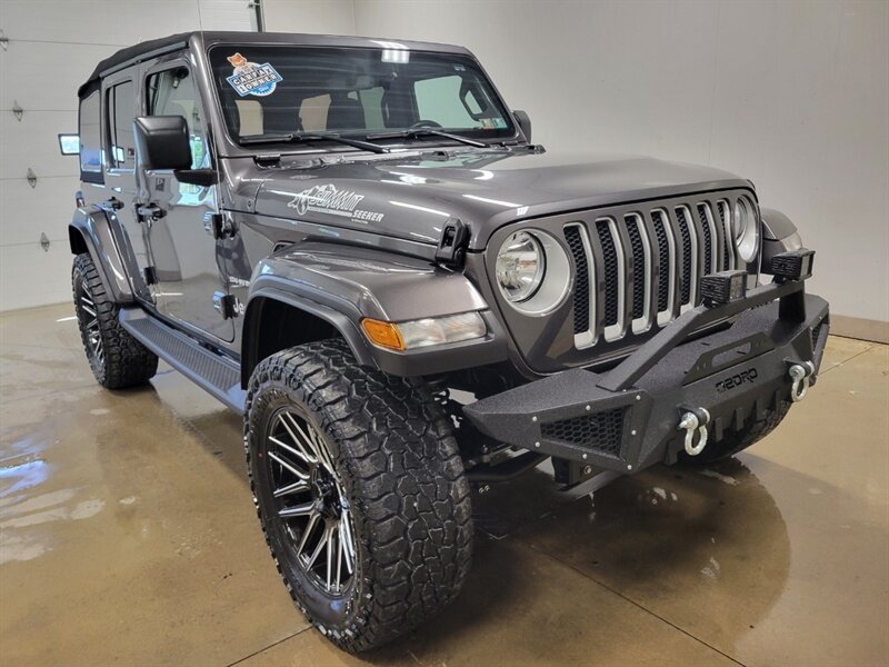 Used 2022 Jeep Wrangler Unlimited Sahara w/ Cold Weather Group AWD/4WD image 12